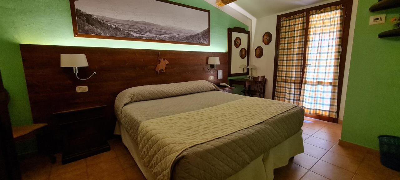 Locanda Mossa Dei Barbari Buriano  Ngoại thất bức ảnh