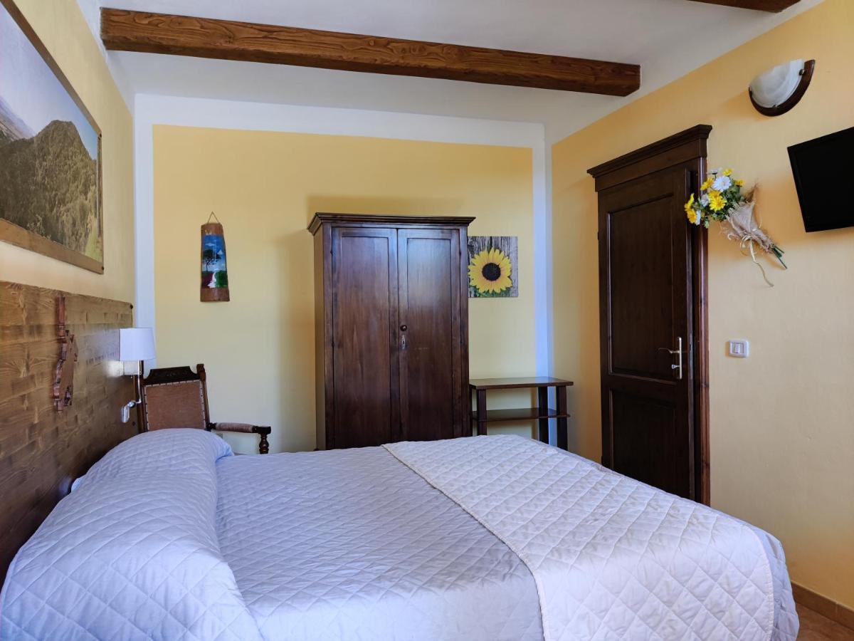 Locanda Mossa Dei Barbari Buriano  Ngoại thất bức ảnh