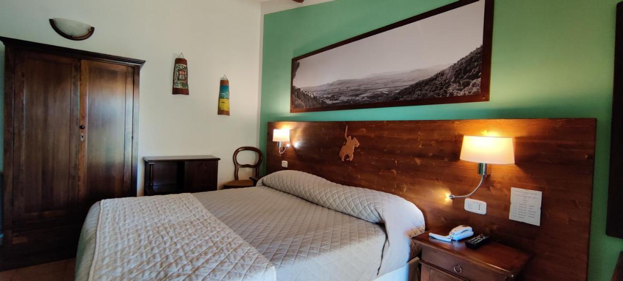 Locanda Mossa Dei Barbari Buriano  Ngoại thất bức ảnh