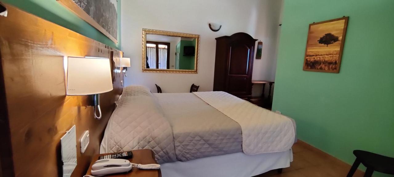 Locanda Mossa Dei Barbari Buriano  Ngoại thất bức ảnh