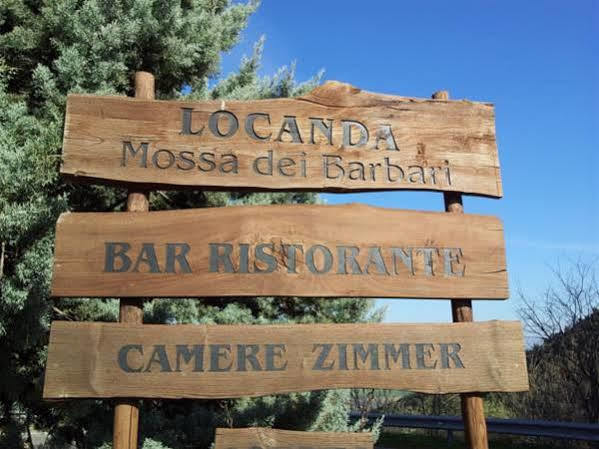 Locanda Mossa Dei Barbari Buriano  Ngoại thất bức ảnh