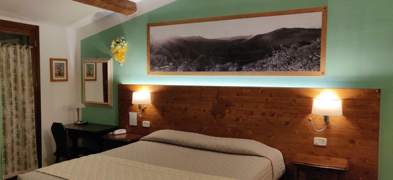 Locanda Mossa Dei Barbari Buriano  Ngoại thất bức ảnh