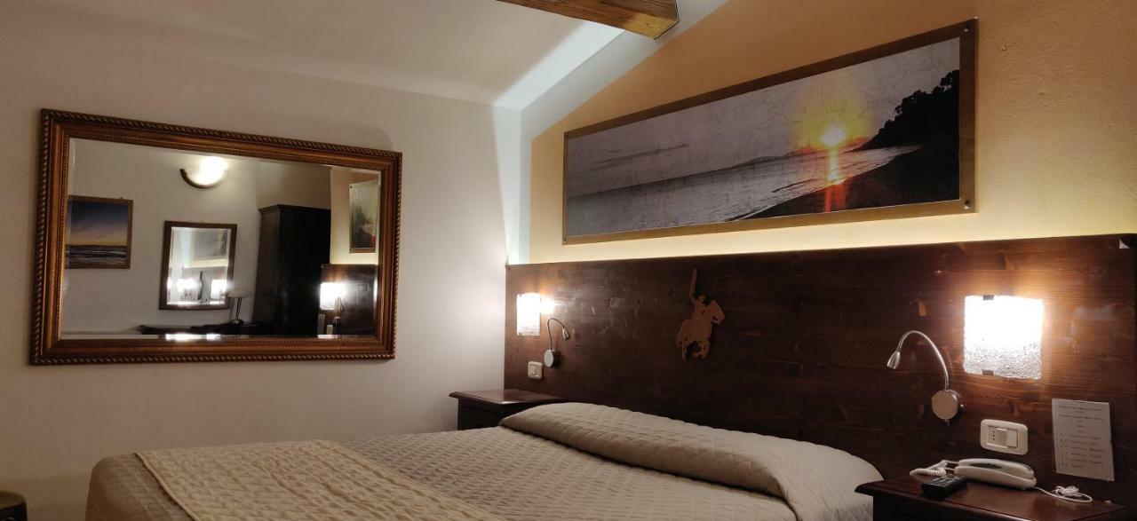 Locanda Mossa Dei Barbari Buriano  Ngoại thất bức ảnh